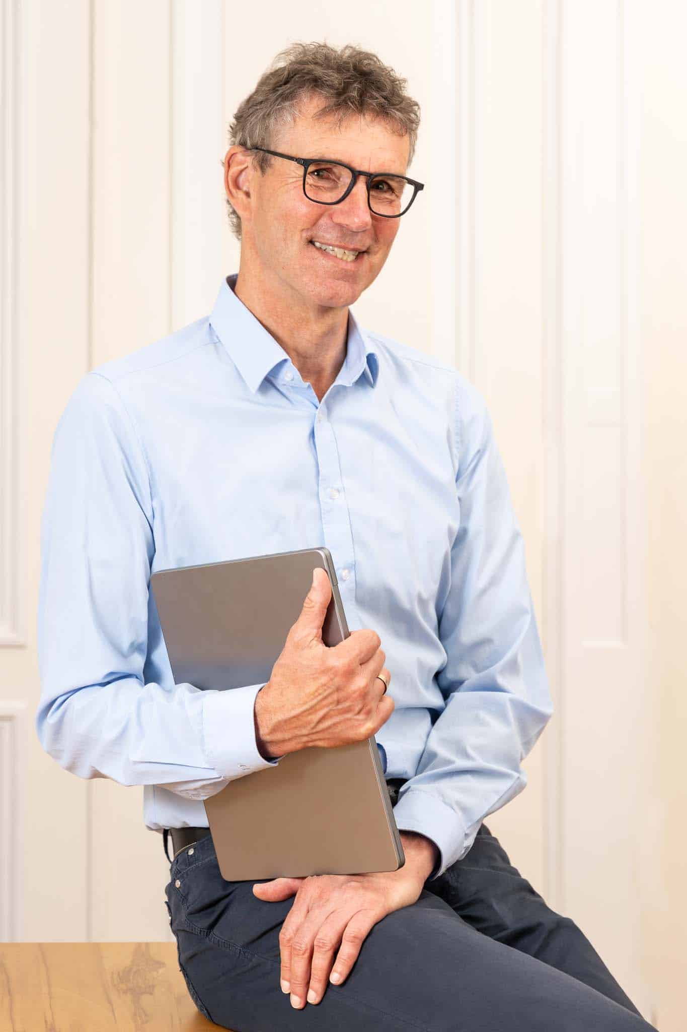 tilman-moeller-portrait3 Tilman Möller mit Laptop